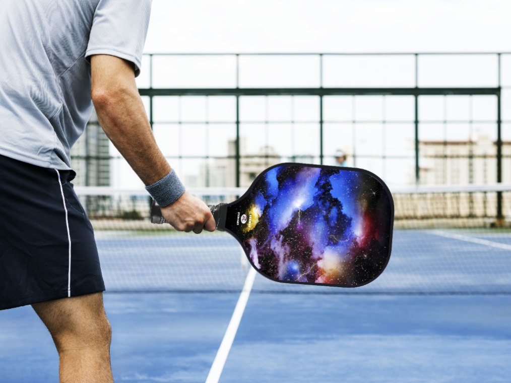 How to choose a pickleball paddle?